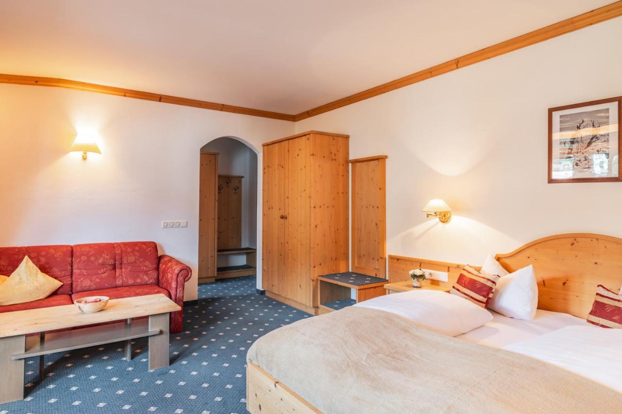 Hotel Erna Gossensass Exteriör bild